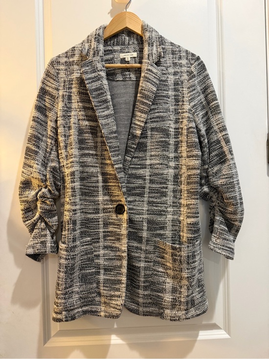 Max Studio Jackets & Blazers - Max Studio Women's Large Gray Black Textured Knit Blazer Jacket Ruched Sleeves